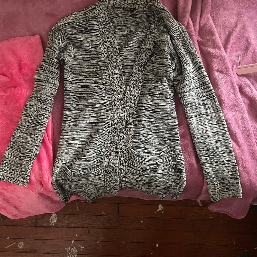 Women's Gray Knit Sweater